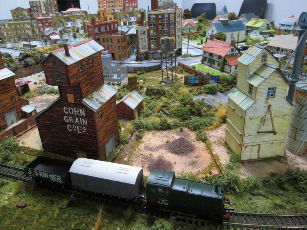 model_railroad_print_out_scenery_buildings