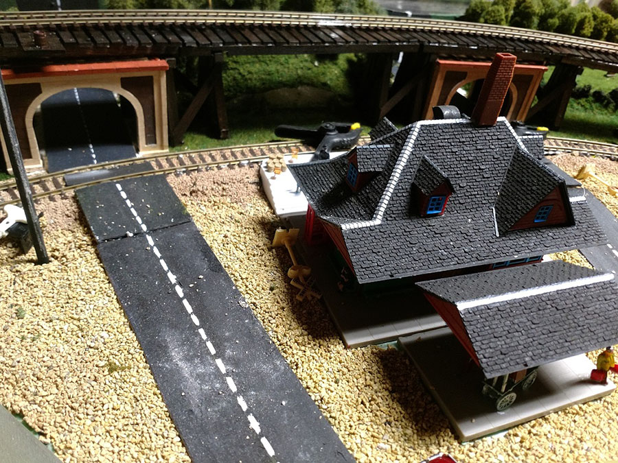 Lawrence's incline conversion Model railroad layouts plansModel