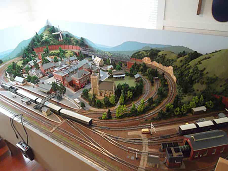 double loop model railway layout