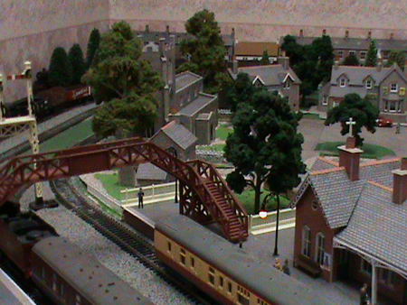 model railway passenger bridge