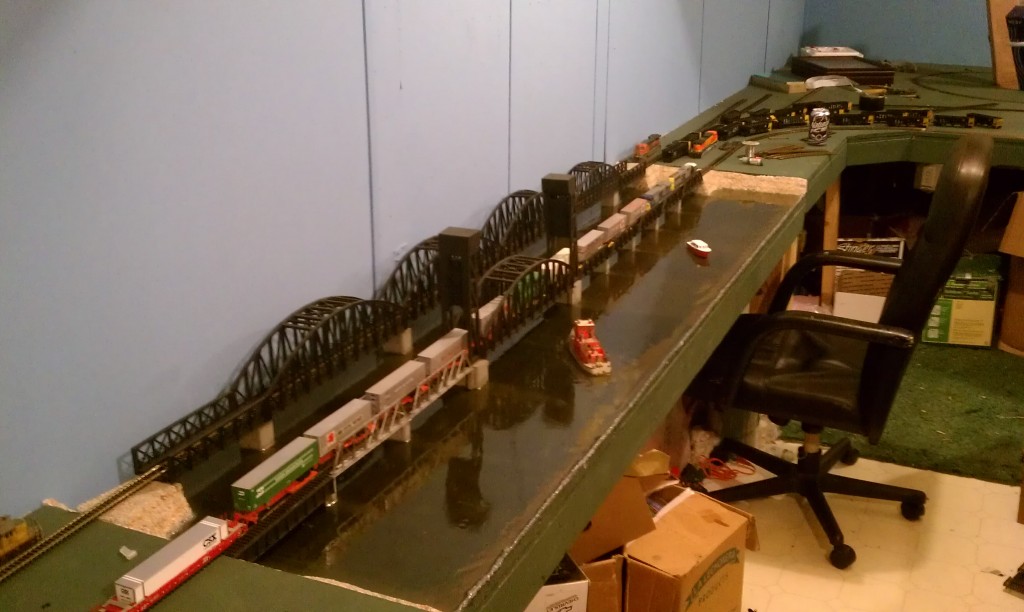 Model railroad vertical lift bridge