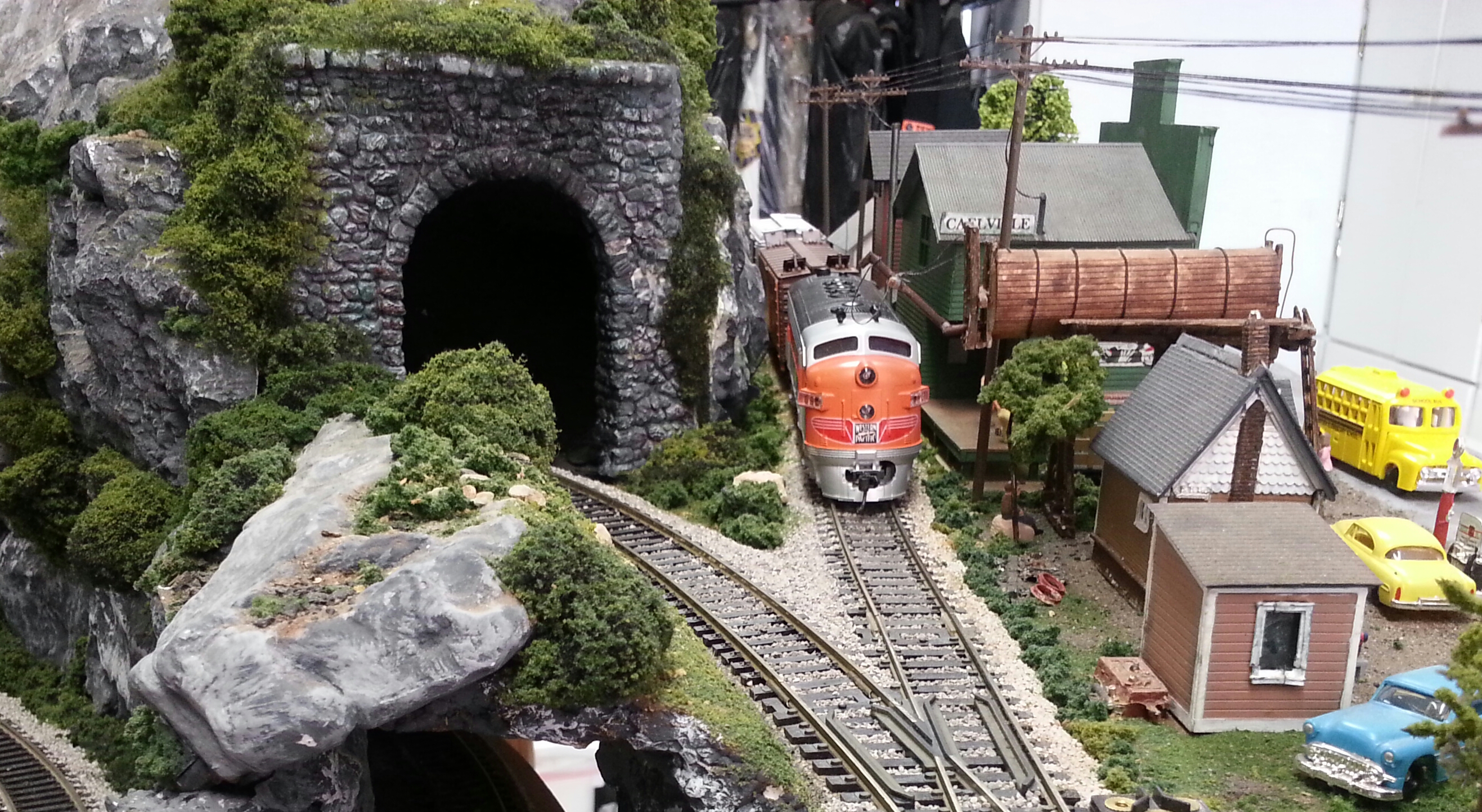 HO model train tunnel