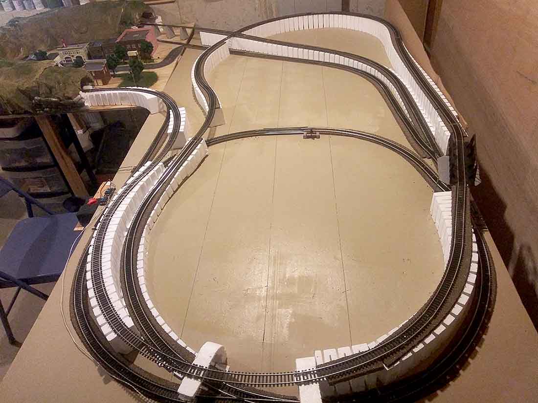 model railroad track bed