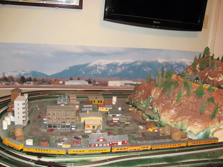 Rocky mountain model train Life-Like F7 Union Pacific Seatle Rose