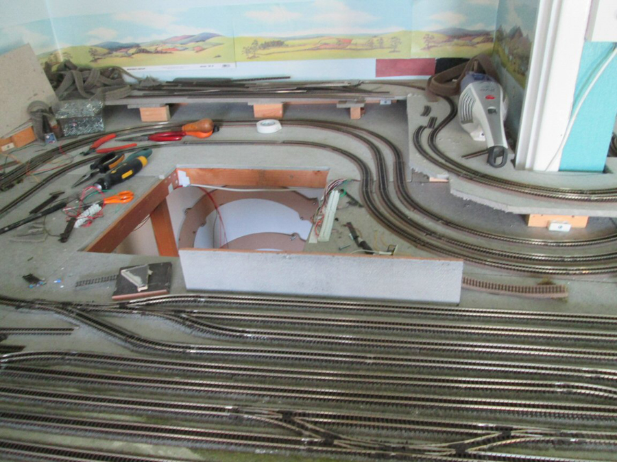 N scale model train layout