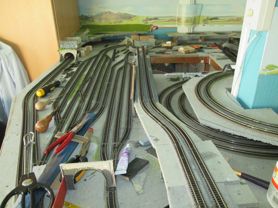 N scale model train layout