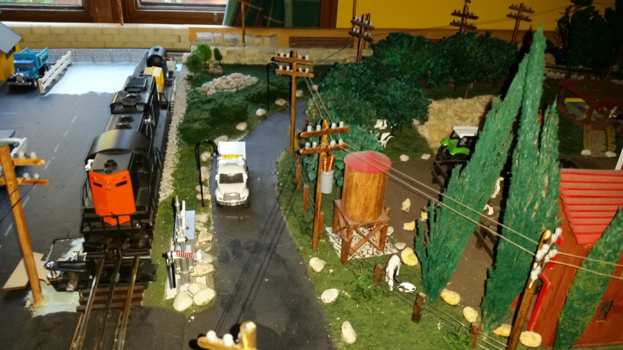O scale Lionel layout