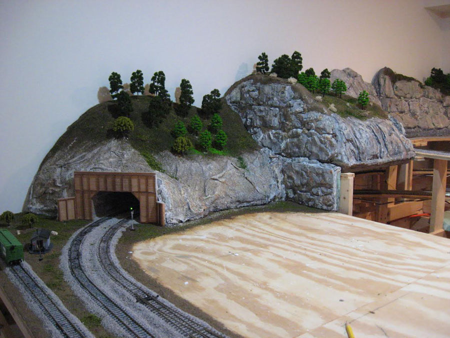 ho scale landscaping mountains