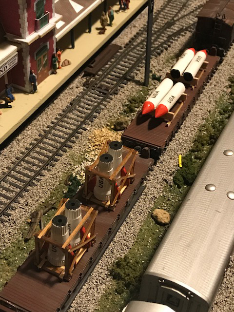 4x8 HO train layout rolling stock