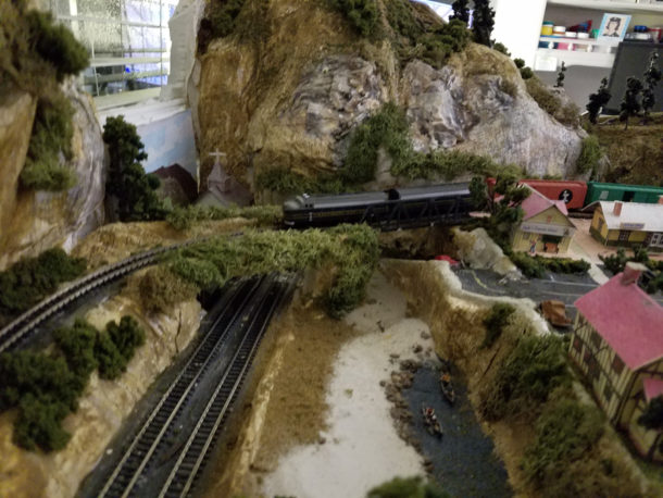 N scale incline layout - Tom's first build - Model railroad layouts ...