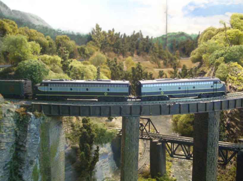N scale train bridge