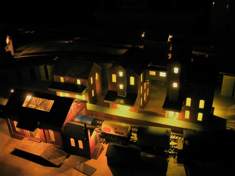 Double deck HO scale - Model railroad layouts plansModel railroad ...