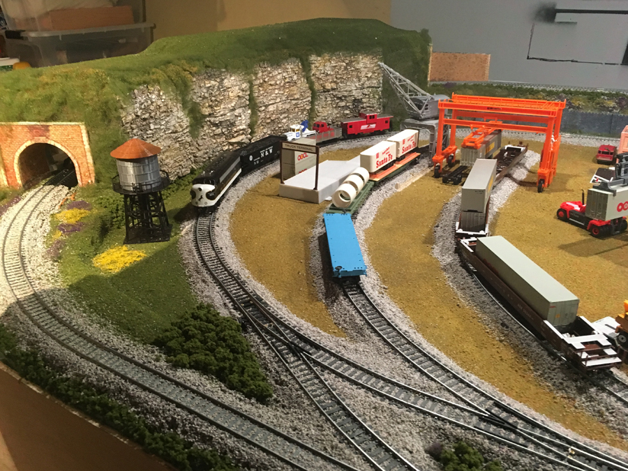 model railroad 4x8 sidings