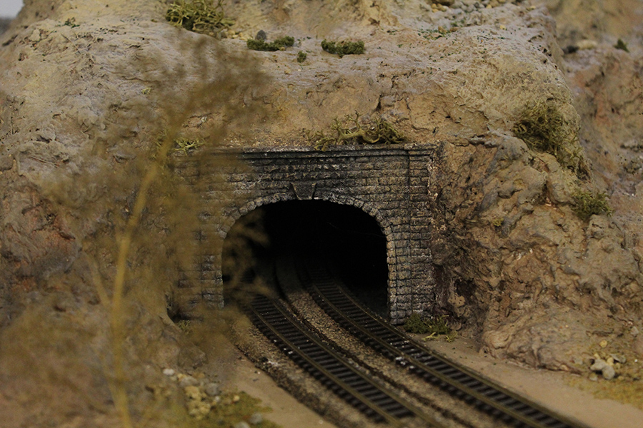 n scale tunnel