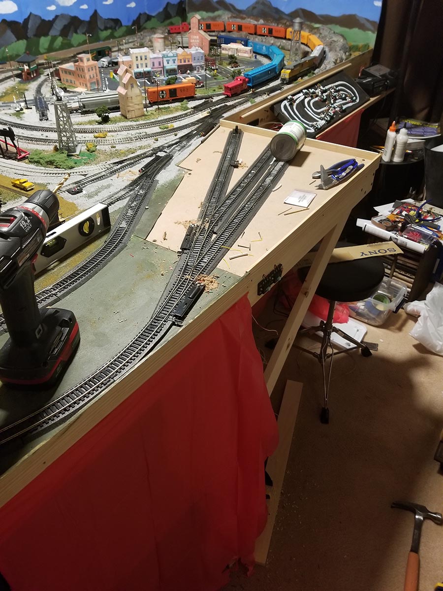 HO scale sidings expansion