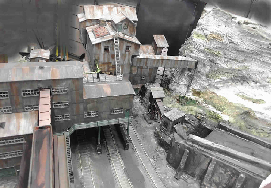 HO scale coal mine
