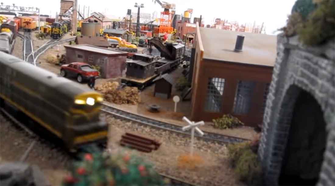 HO scale loco tunnel