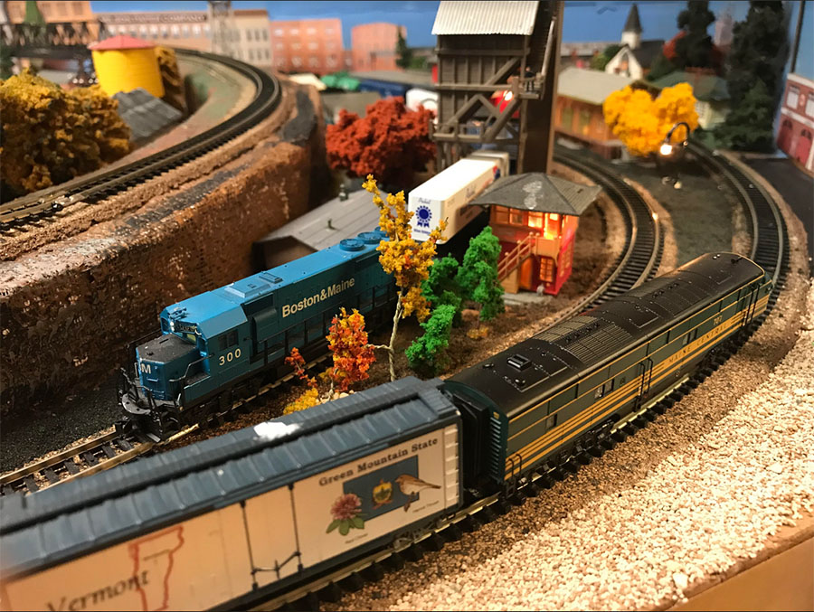 4x7 model railroad
