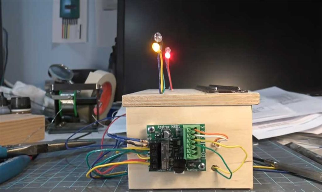 Simple model train signal circuit - Model railroad layouts plansModel ...