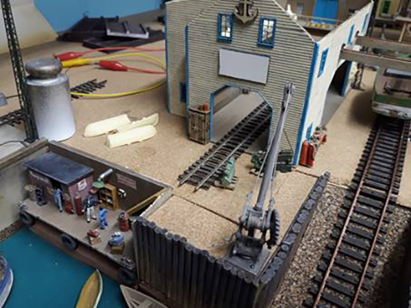 model railroad harbor layouts