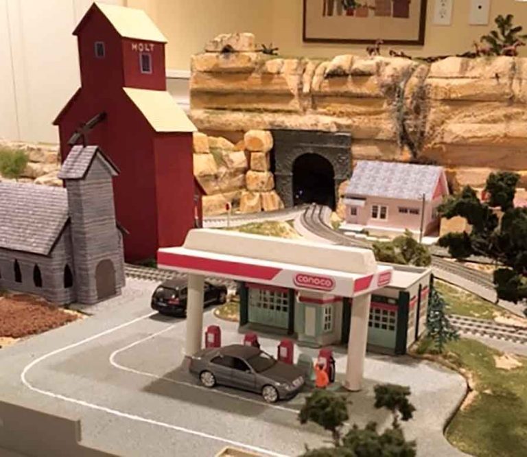 Lionel model railroad Bill's Model railroad layouts plansModel