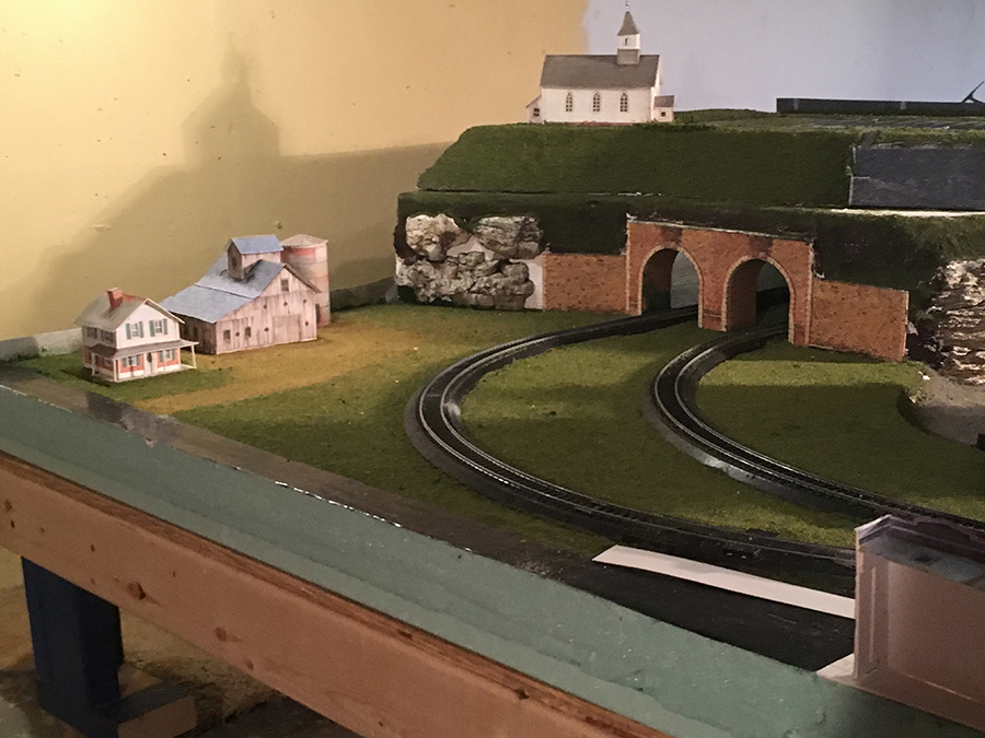 8x4 model railroad