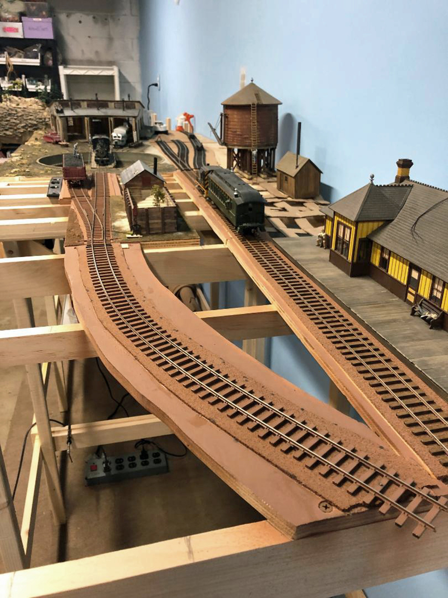 O scale laying track
