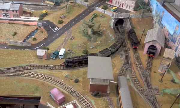 model steam train coal freight