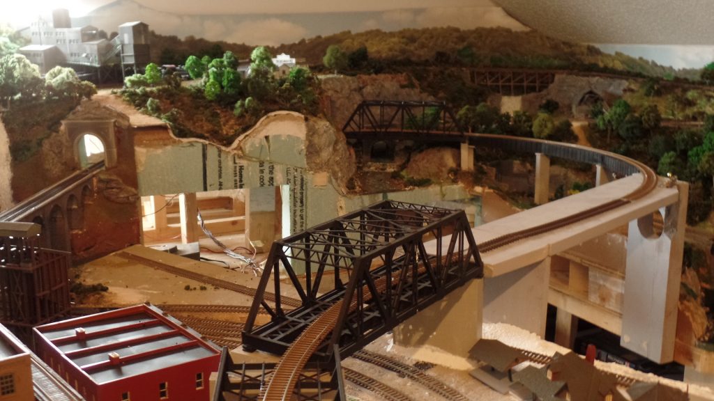 HO scale bridge supports - Model railroad layouts plansModel railroad ...