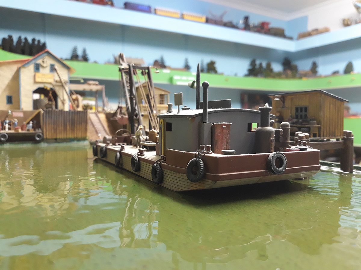 model railroad harbor