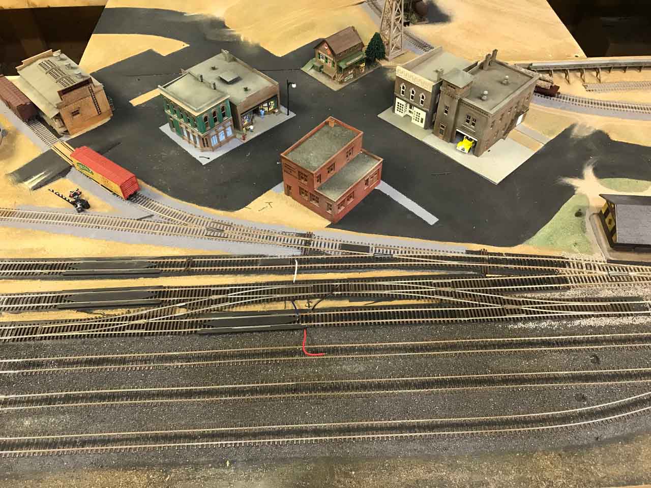 HO scale adding buildings