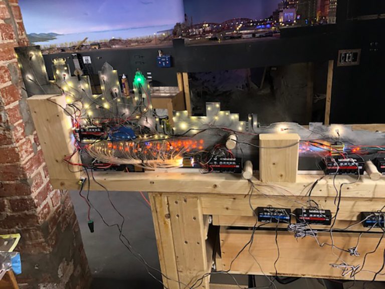 Model railroad building lighting Model railroad layouts plansModel