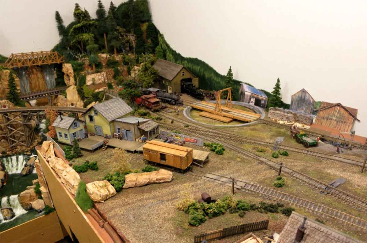 1 lumber model railroad
