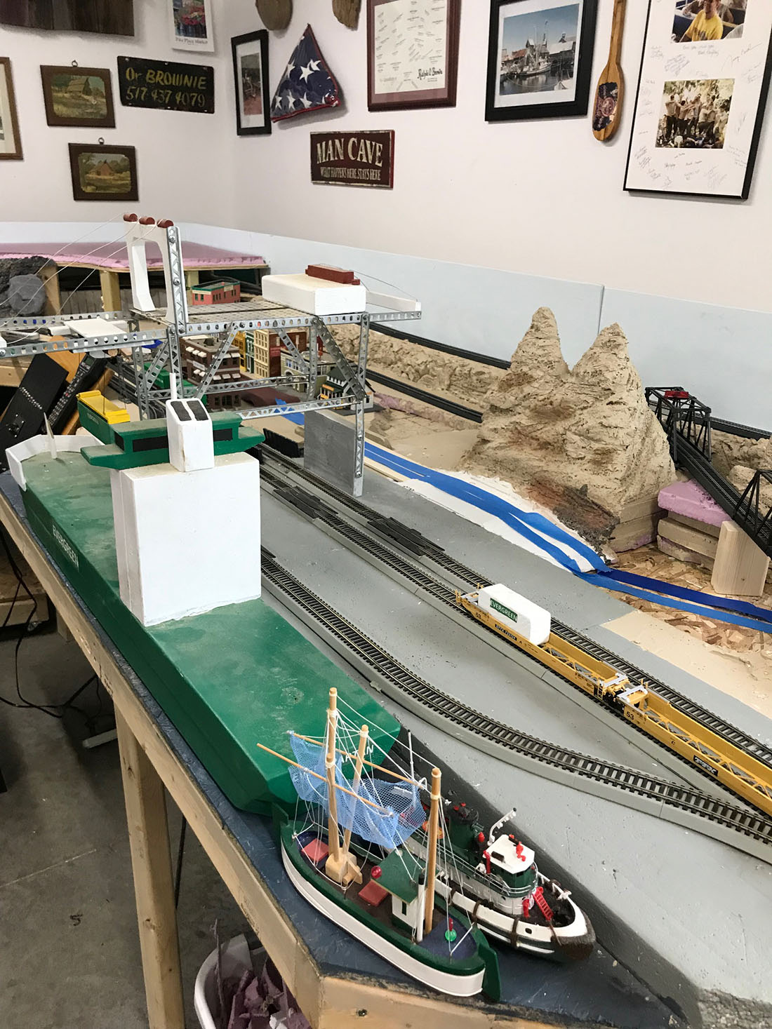 HO scale model railroad rock