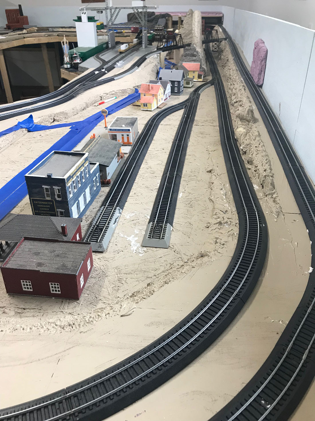 Building HO layout