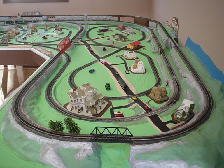 N scale L shaped layout - Model railroad layouts plansModel railroad ...