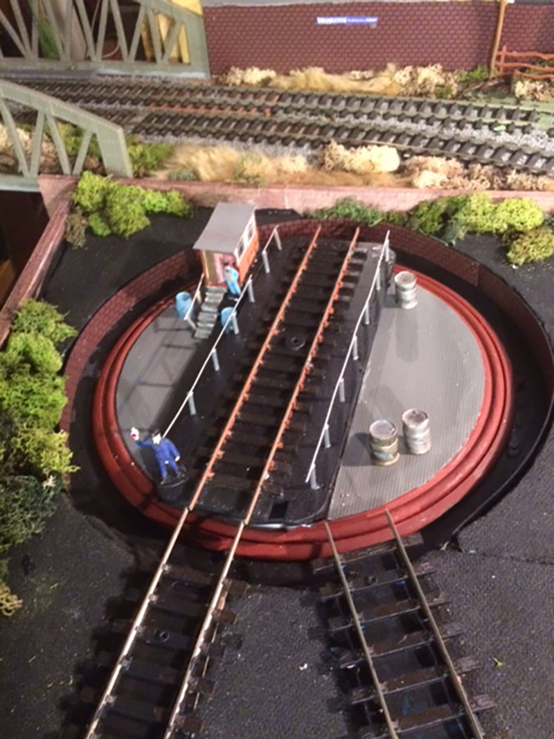 build a model train turntable