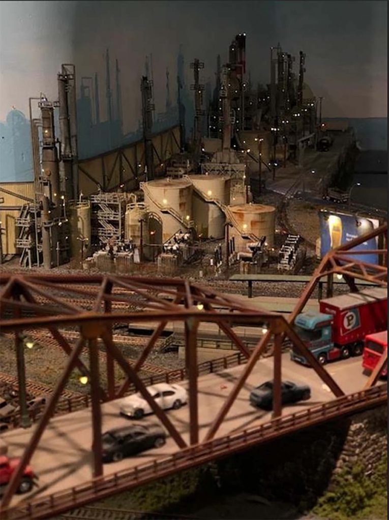 N scale oil refinery Model railroad layouts plansModel railroad