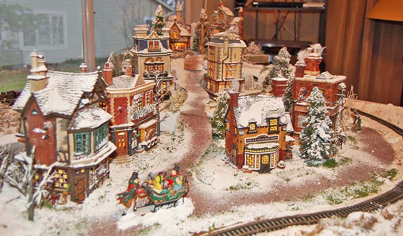 Christmas tree train layout