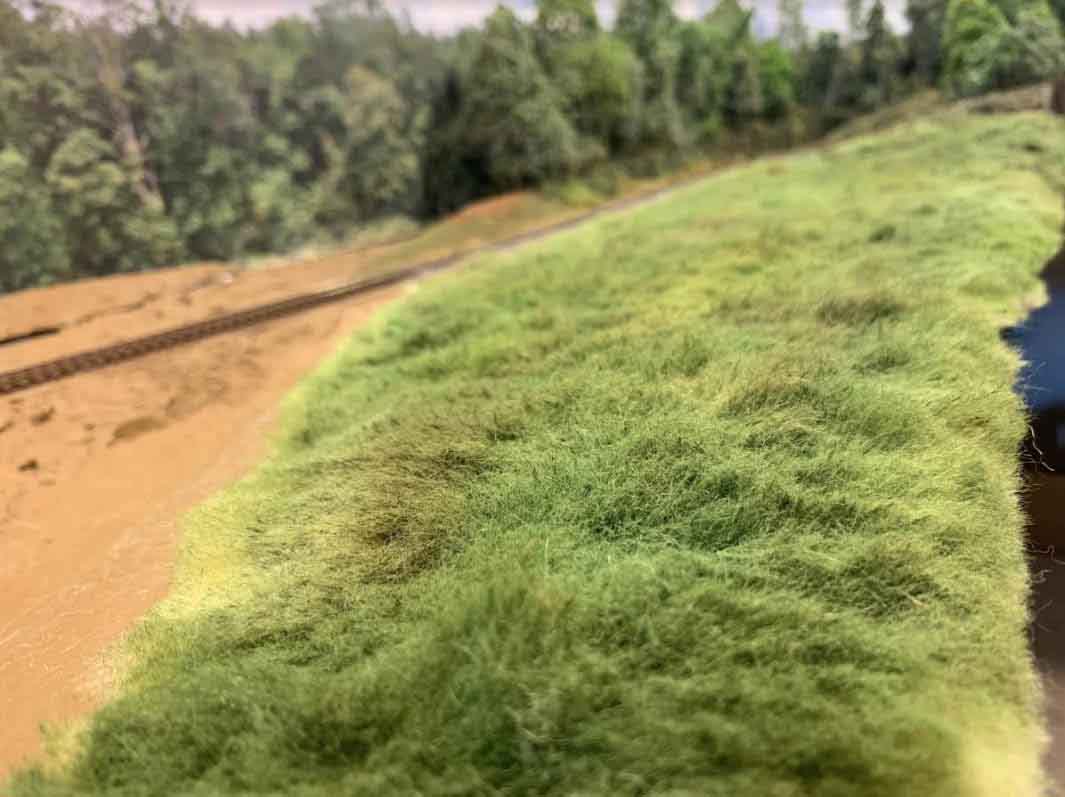 add grass to HO scale