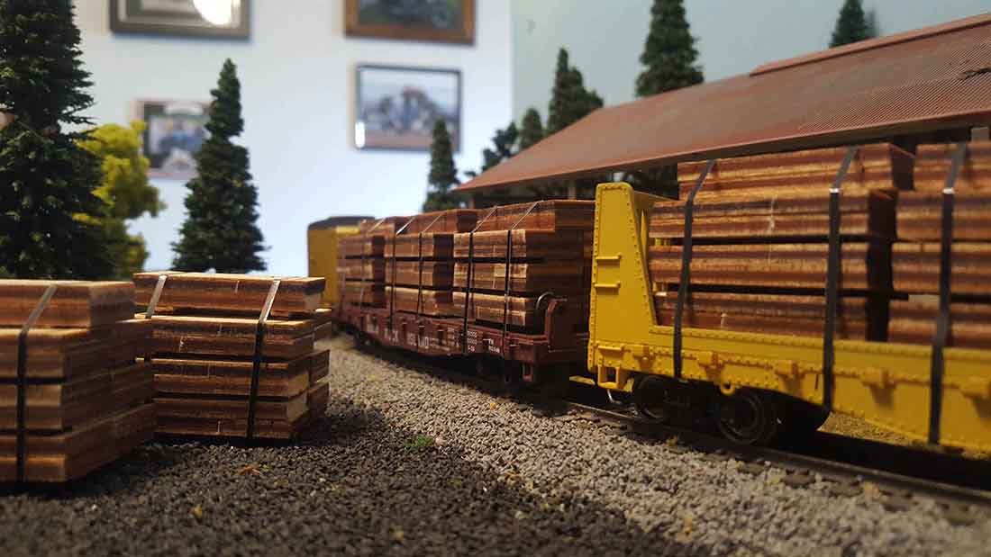 HO scale logs freight