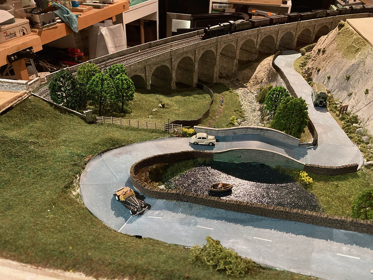 model railway viaduct
