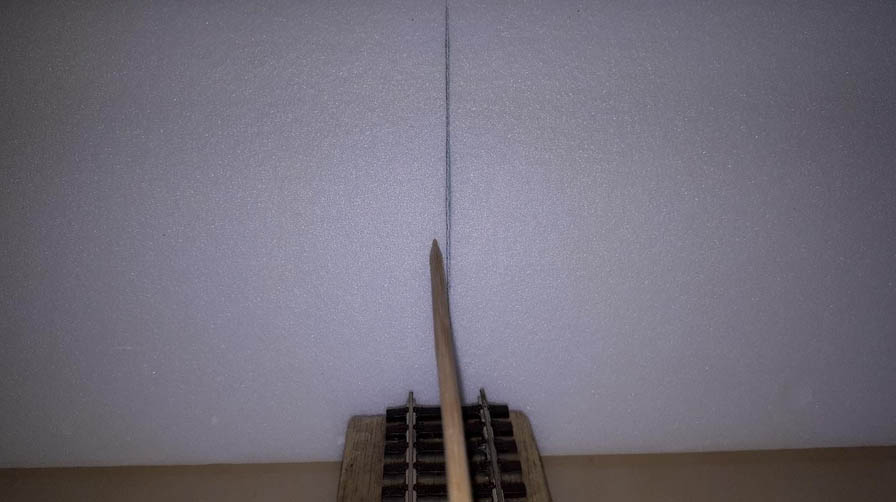 model train layout track alignment