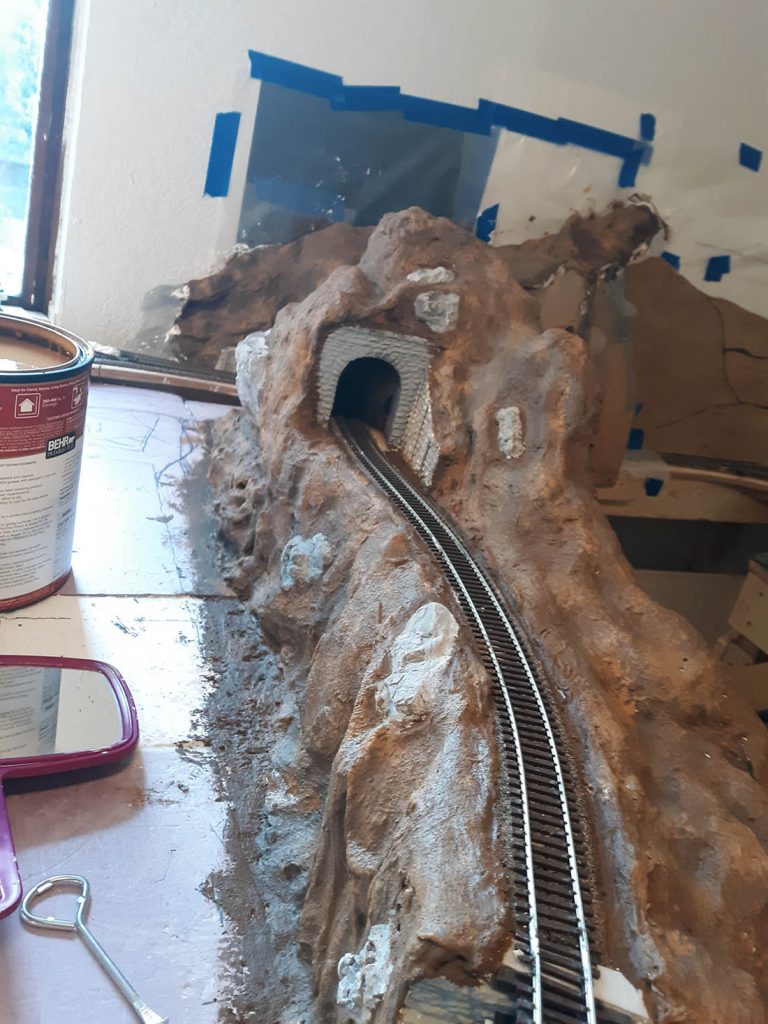 HO scale tunnels Model railroad layouts plansModel railroad layouts plans