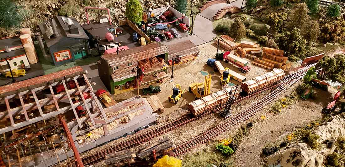 N scale lumber freight