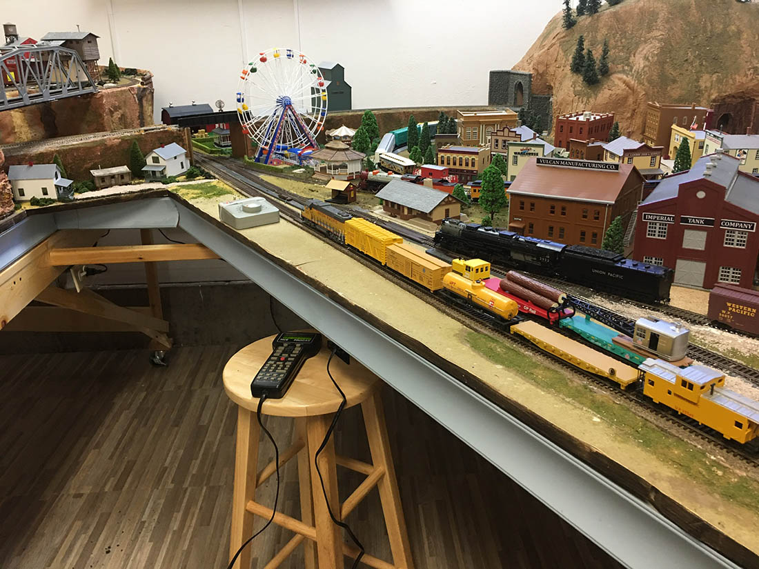 Model trains Carson City HO scale