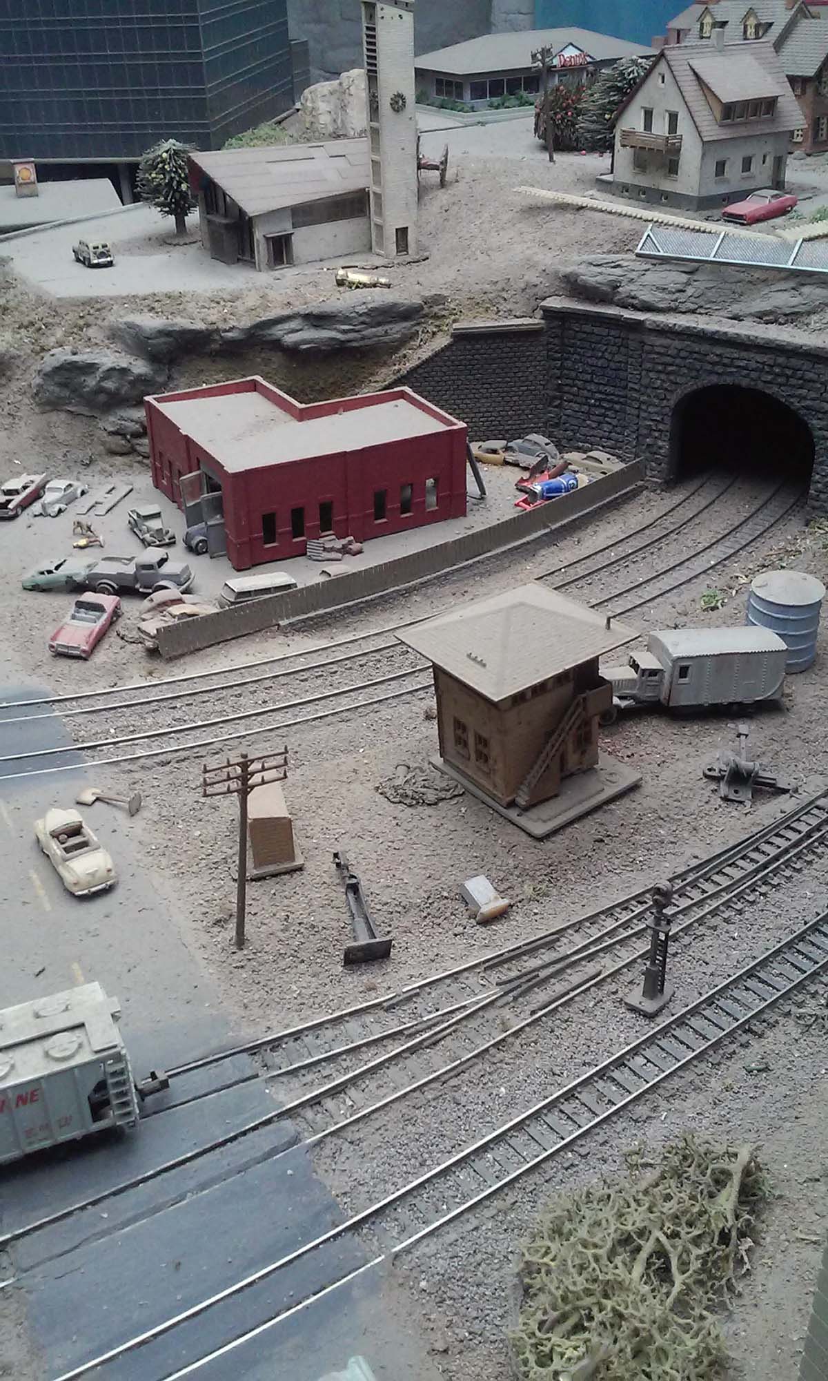 basement train layouts