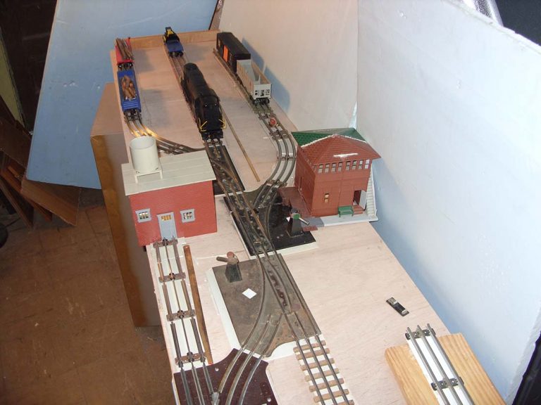 Basement train layouts - Model railroad layouts plansModel railroad ...