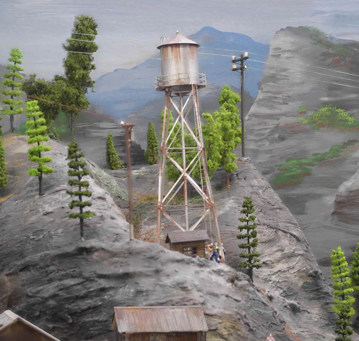 HO scale water tower