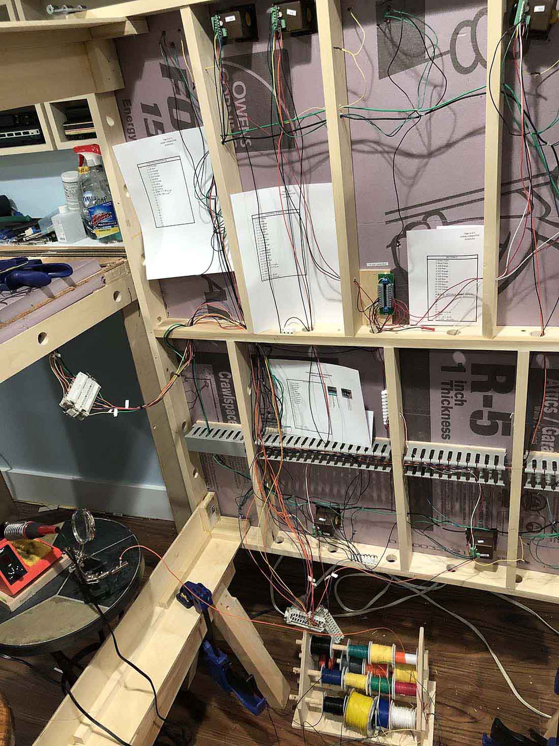 N scale wiring for layout